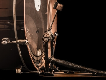 Kick drum with a pedal.